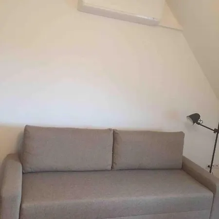 Ein Mehrfamilienhaus.